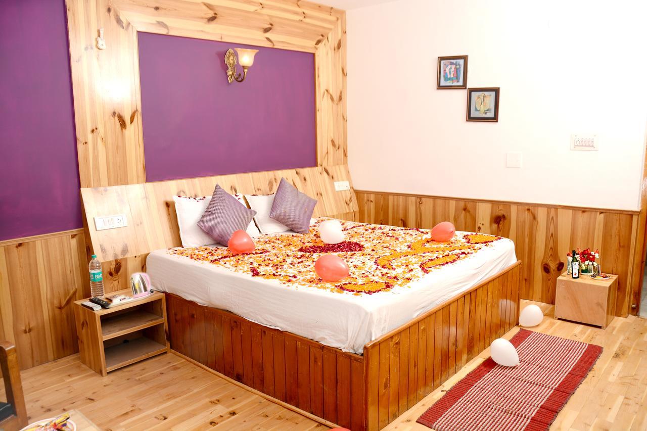 Hotel Rajhans Manali Extérieur photo