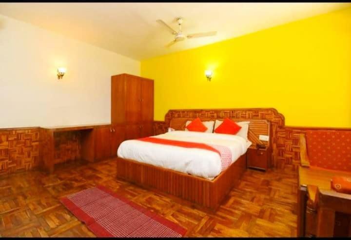 Hotel Rajhans Manali Extérieur photo