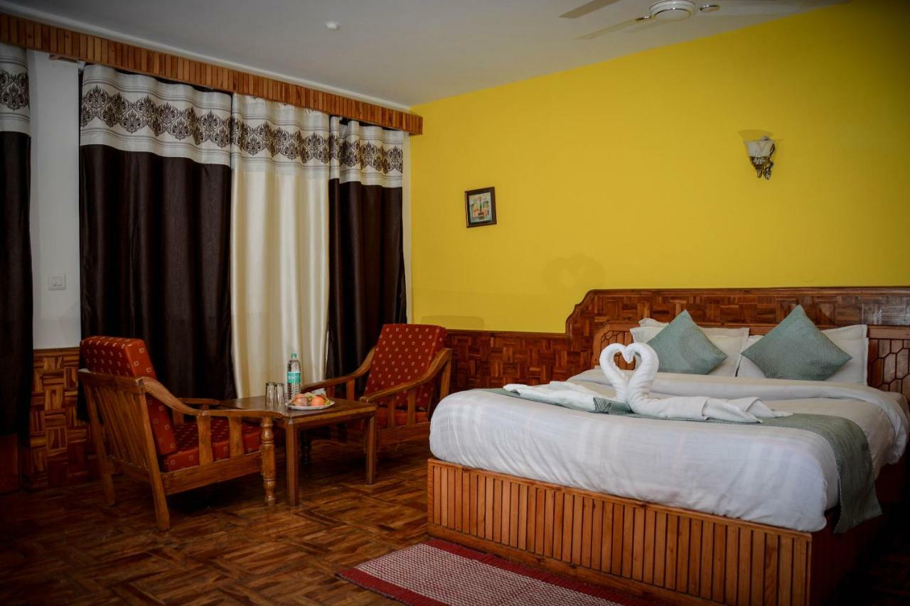 Hotel Rajhans Manali Extérieur photo