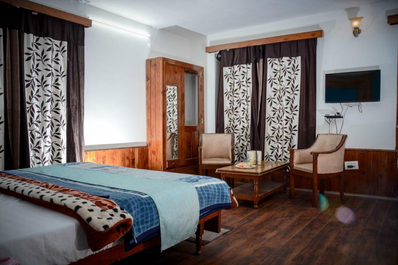 Hotel Rajhans Manali Extérieur photo